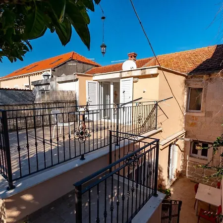 Castello Rezidence קורצולה