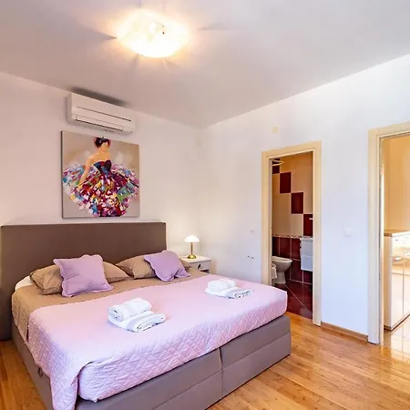 Casa vacanze Castello Rezidence *